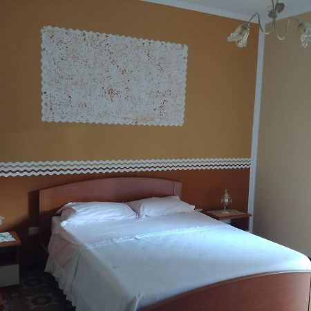 Il Sole Nel Cilento Bed & Breakfast ซานตามาเรีย ดิ กาสเตลลาบาเต ภายนอก รูปภาพ