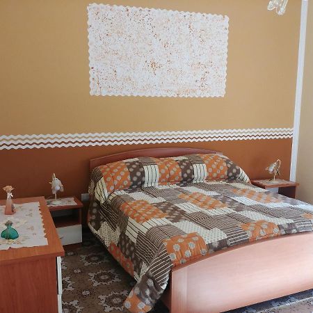 Il Sole Nel Cilento Bed & Breakfast ซานตามาเรีย ดิ กาสเตลลาบาเต ภายนอก รูปภาพ